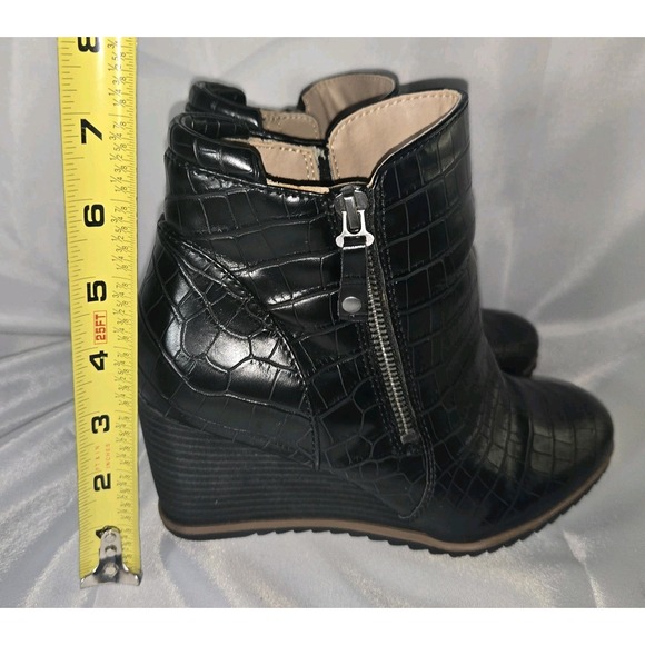 Naturalizer SOUL Women's Haley Croc Black Wedge Boots Sz 7.5W - Picture 4 of 7